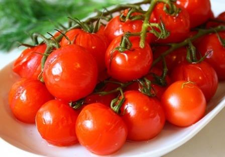 Небольшие красные помидоры стали очень популярны